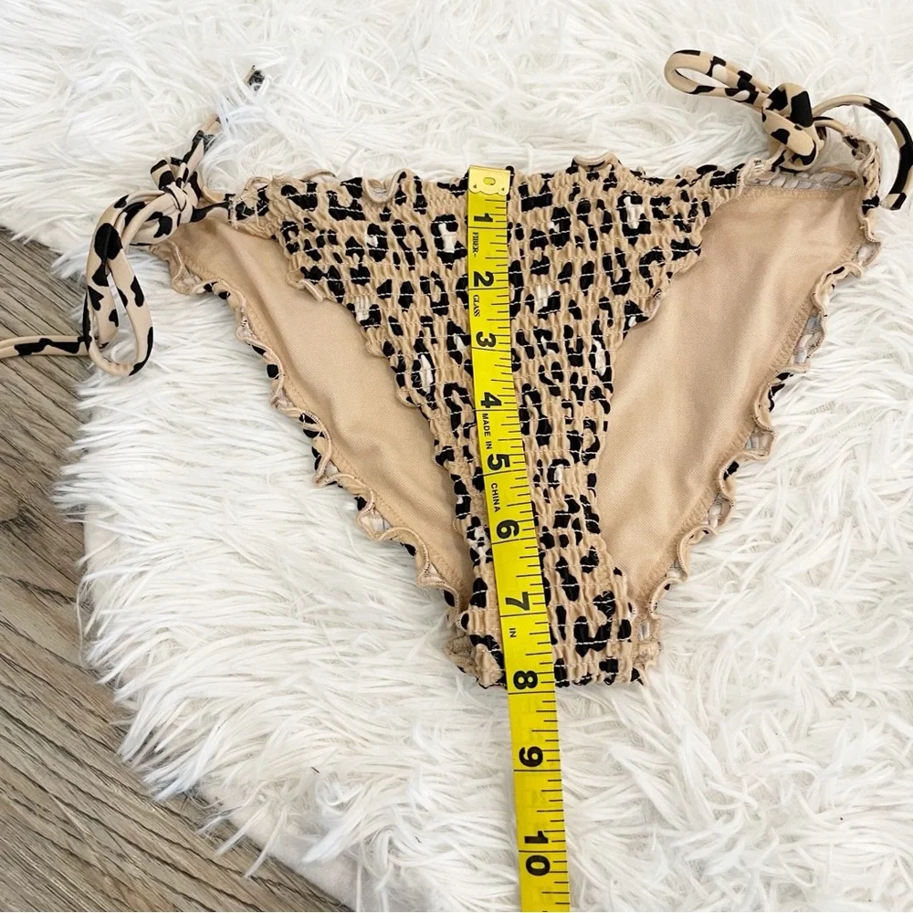 Hollister Leopard Print Bikini Bottoms XS Smocked